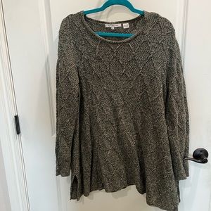Eight eight eight longer sweater top